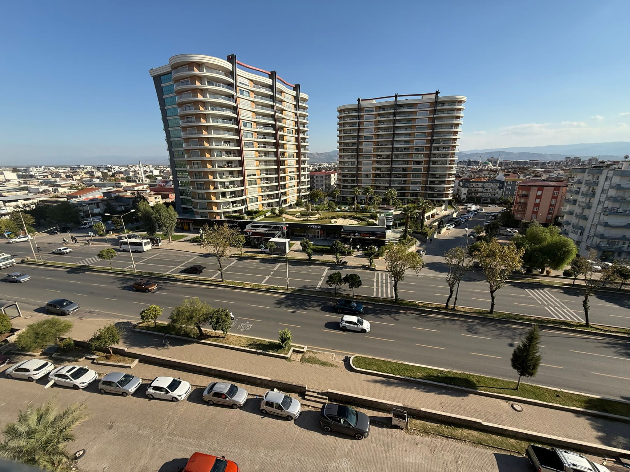 GÜZELHİSAR'IN ZİRVESİNDE! CADDE ÜZERİ 130 M² SIFIR LÜKS DAİRE!